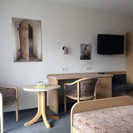 Gaestehause Loewen Bed and breakfast